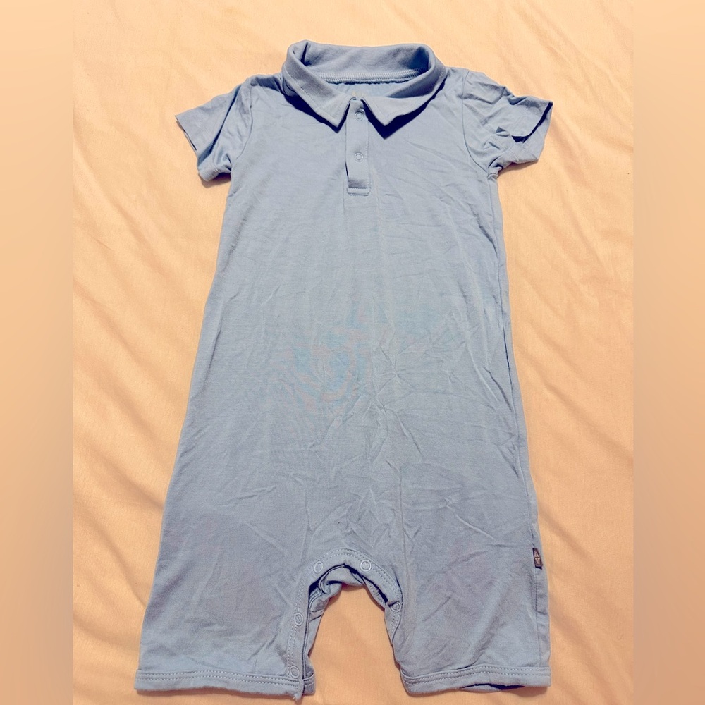 🪁 Kyte baby Polo shortall in stream 3T 🪁